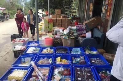 海水觀賞魚批發(fā)市場:海水觀賞魚批發(fā)市場是一個富有教育意義的話題